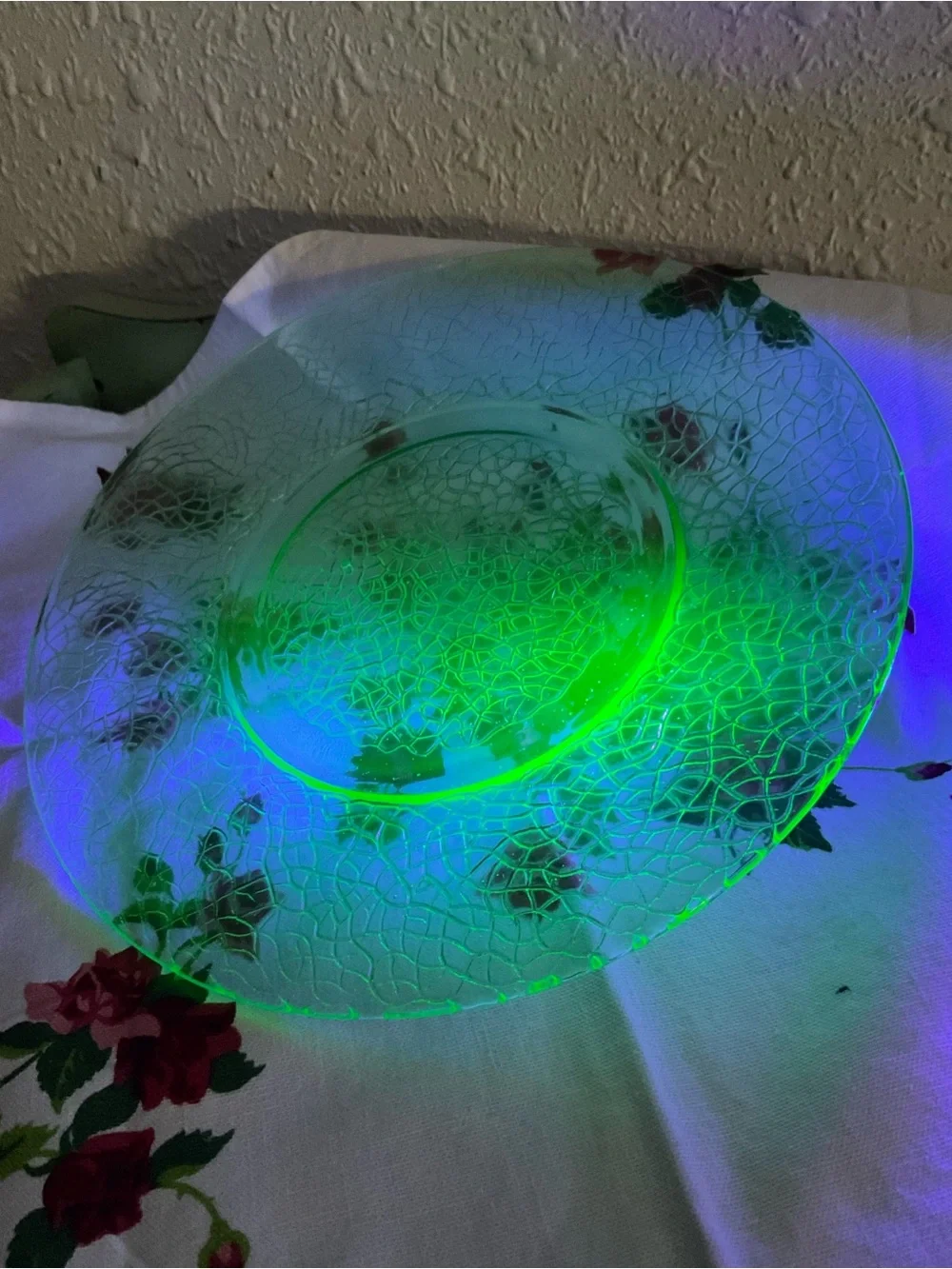Green Uranium Plate UV Glow